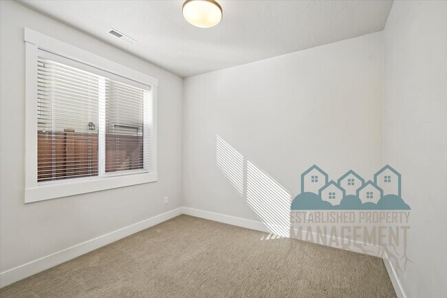 Building Photo - 10399 W Bell Fountain Dr