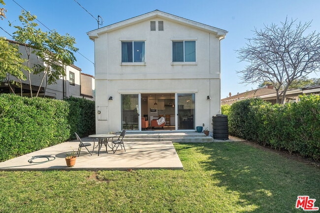 Building Photo - 10833 Tabor St