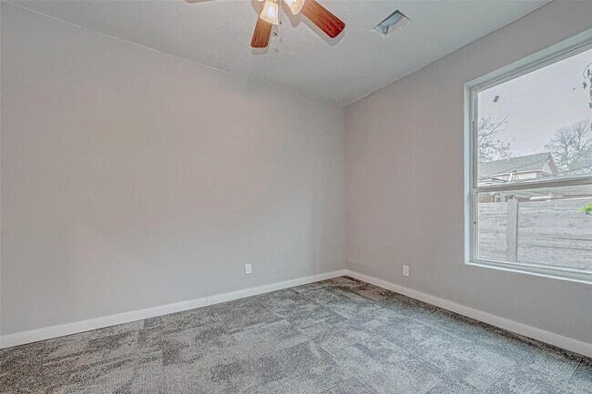 Building Photo - 7422 Avenue I