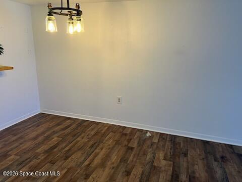 Building Photo - 2497 Country Club Dr