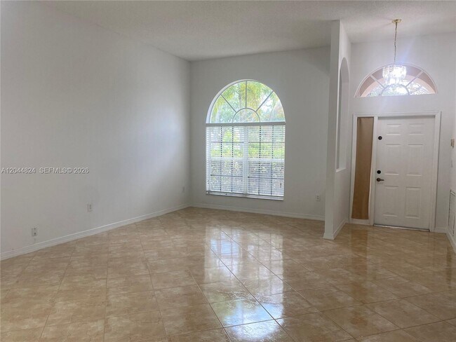 Building Photo - 1315 NW 143rd Ave