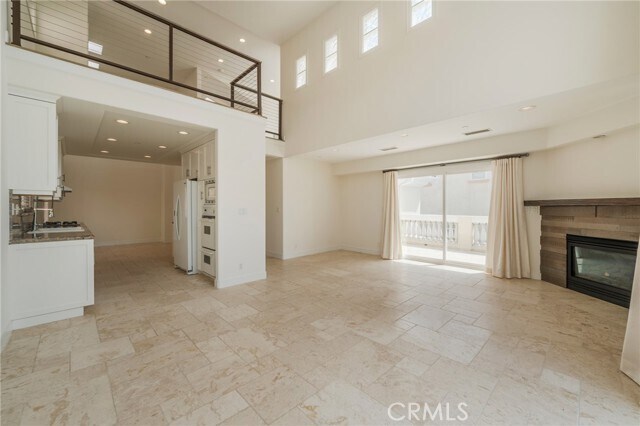 Building Photo - 1206 S Catalina Ave