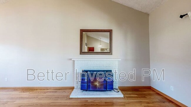 Building Photo - 848 Sprucewood Ct