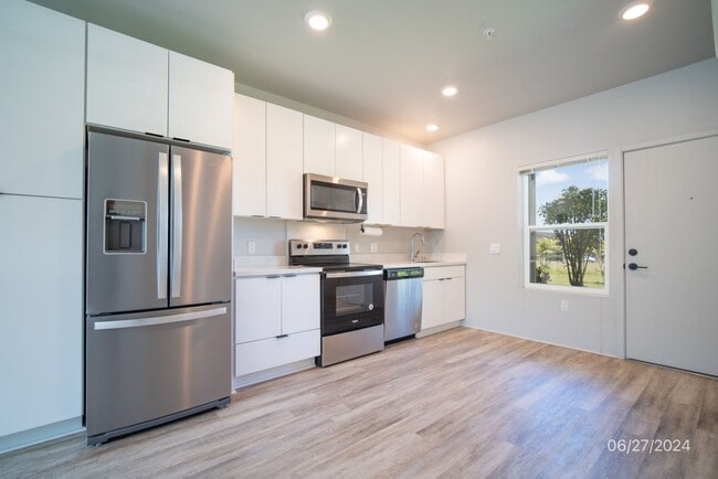 Building Photo - Studio with full bath in Kaikoi at Hoopili