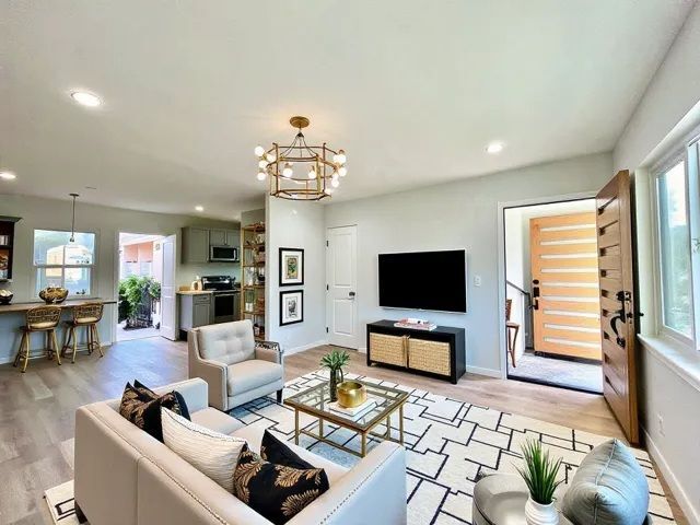 Primary Photo - 11700 Dorothy St