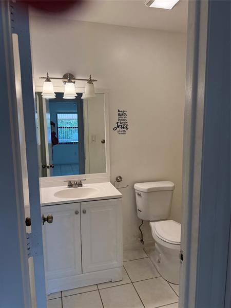 Building Photo - 6040 Shaker Wood Cir