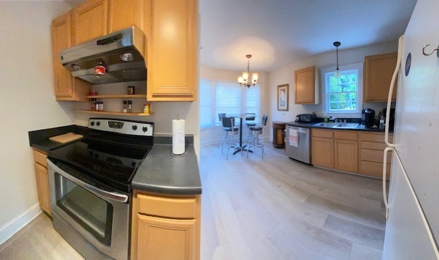 Building Photo - 801 5th Ave