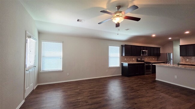 Building Photo - 14097 Lake Cres Dr