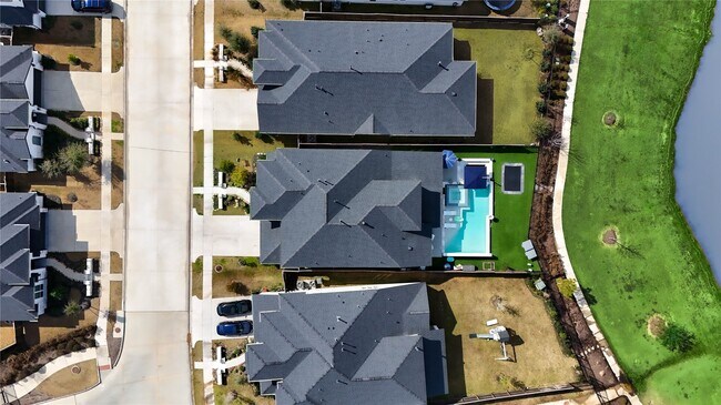 Building Photo - 1815 Longcroft Ln