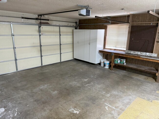Building Photo - 14461 Chateau Ln