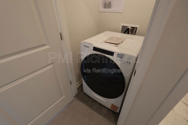 Building Photo - 13258 Coalfield Station Ln