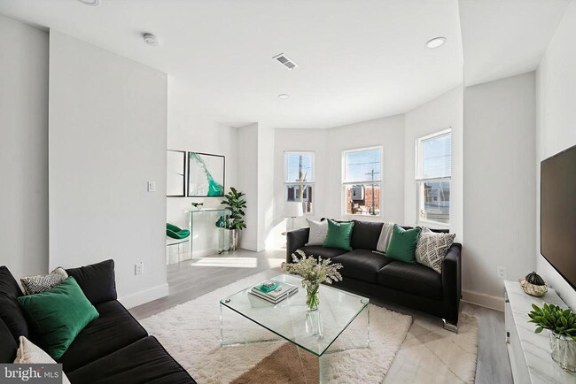 Building Photo - 32 S 62nd St