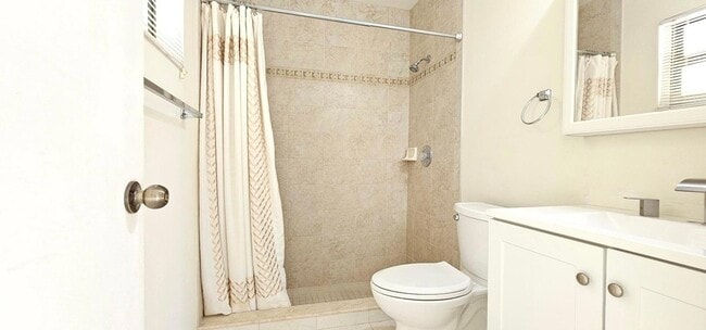 Building Photo - 6266 Blue Baneberry Ln