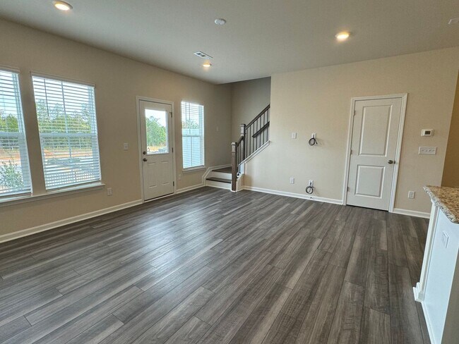 Building Photo - 3714 Feltham Ln