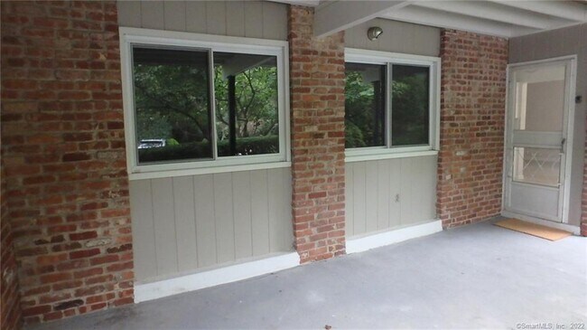 Building Photo - 20 Southport Woods Drive