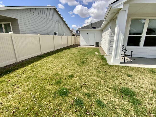 Building Photo - 3484 N Sirocco Ave