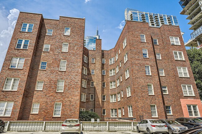 Building Photo - 800 Peachtree St NE