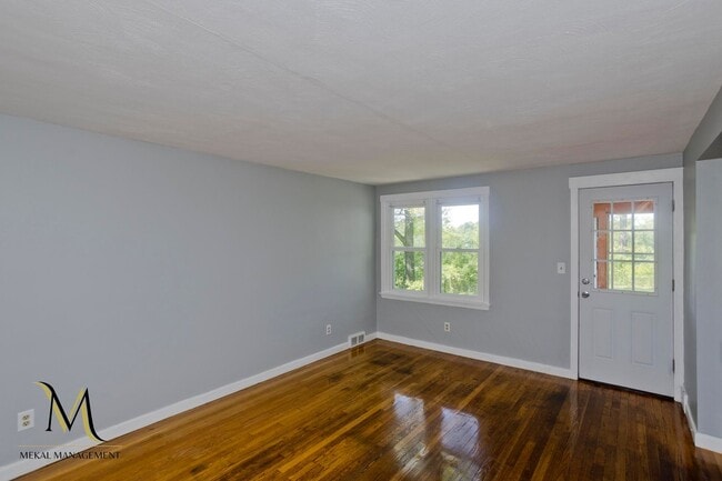 Building Photo - COMING SOON! Waterfront Single Family Home for Rent!