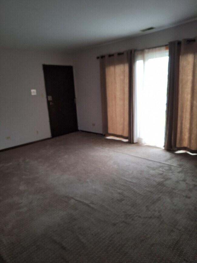 Building Photo - 1881 Michigan City Rd