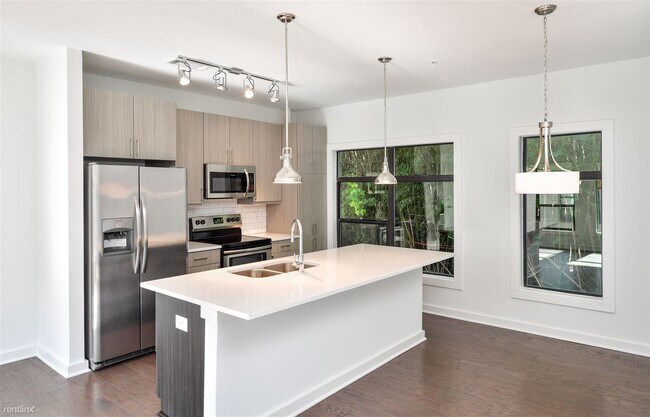 Building Photo - 1 br, 1 bath Condo - Moda Reynoldstown