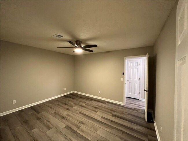 Building Photo - 6590 A C Smith Rd