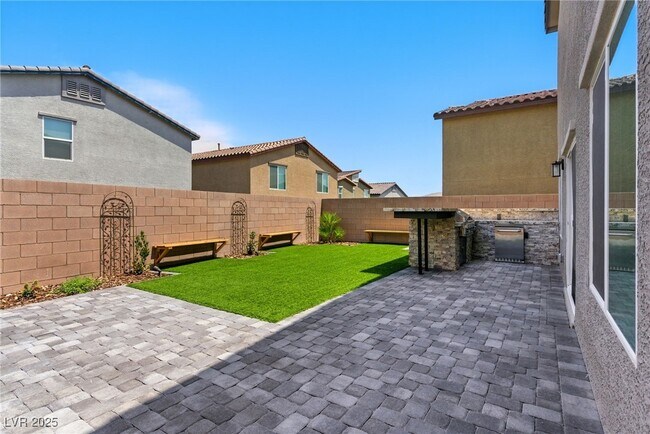 Building Photo - 10766 Hickam Ave