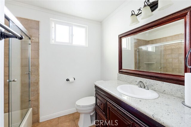 Building Photo - 7044 White Oak Ave