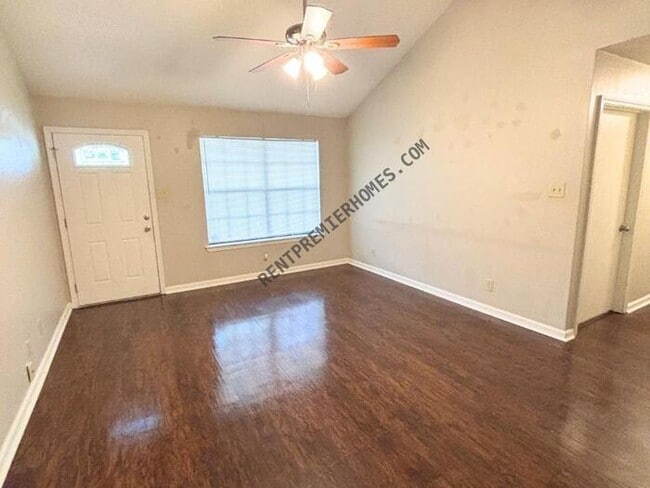 Building Photo - 238 Briarpatch Ln