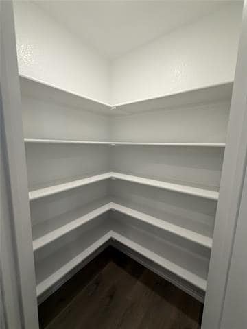 Building Photo - 729 Lantana Ln