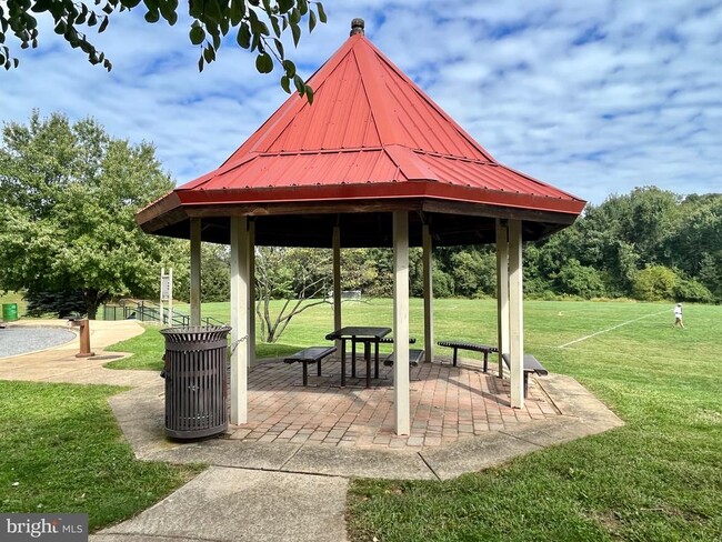 Building Photo - 2 Bailiffs Ct