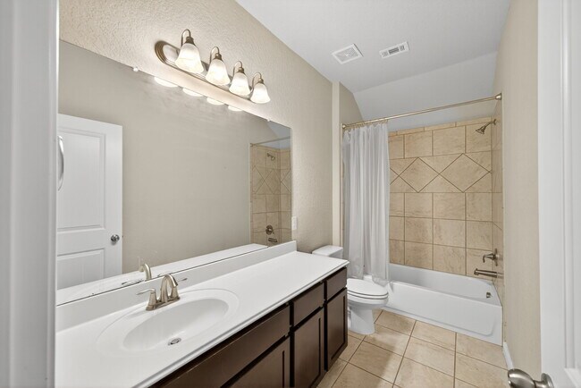 Building Photo - 1226 Hidden Cave Dr