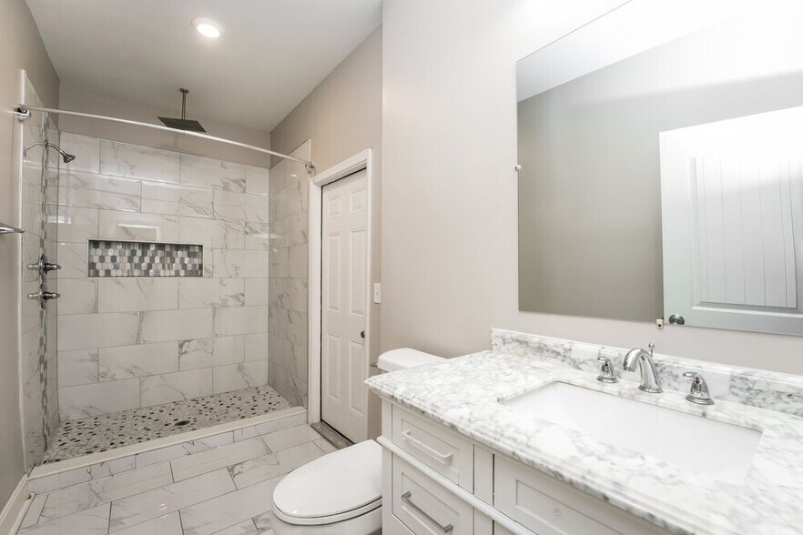 Building Photo - 2054 Jessica Way