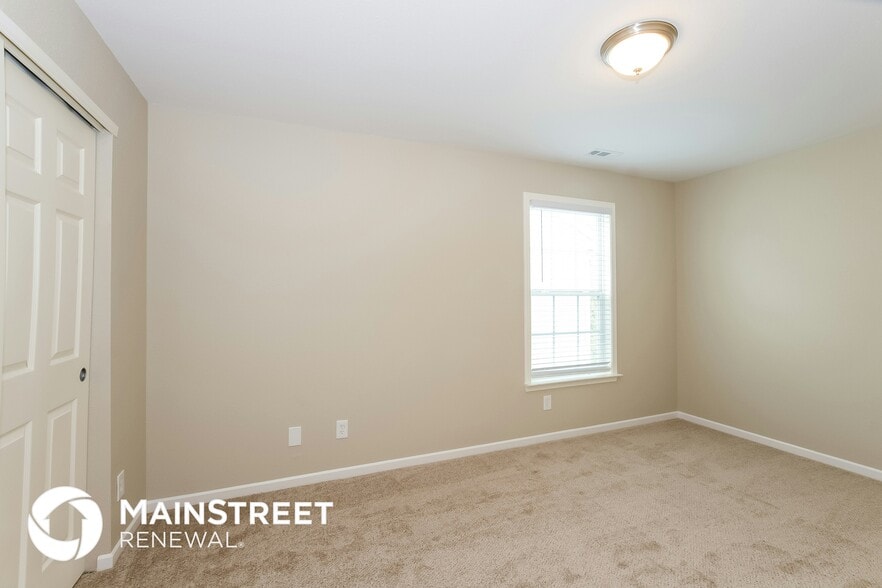 Building Photo - 1612 Bray Dr