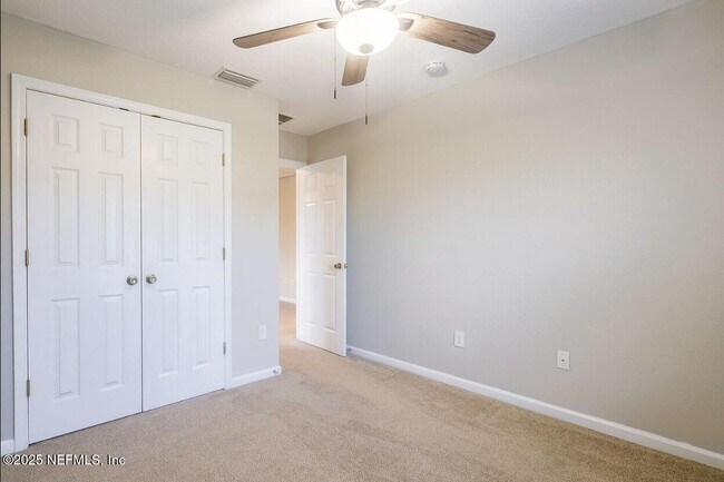 Building Photo - 1500 Calming Water Dr