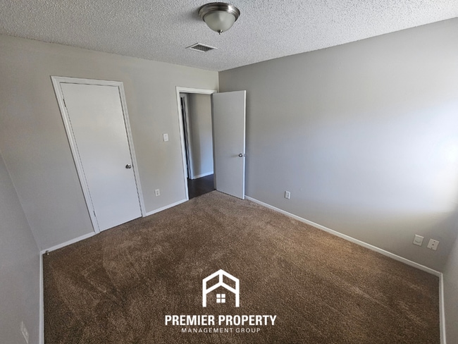 Building Photo - 3963 Timber Trail