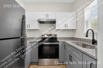 Building Photo - 2003 Scotty-