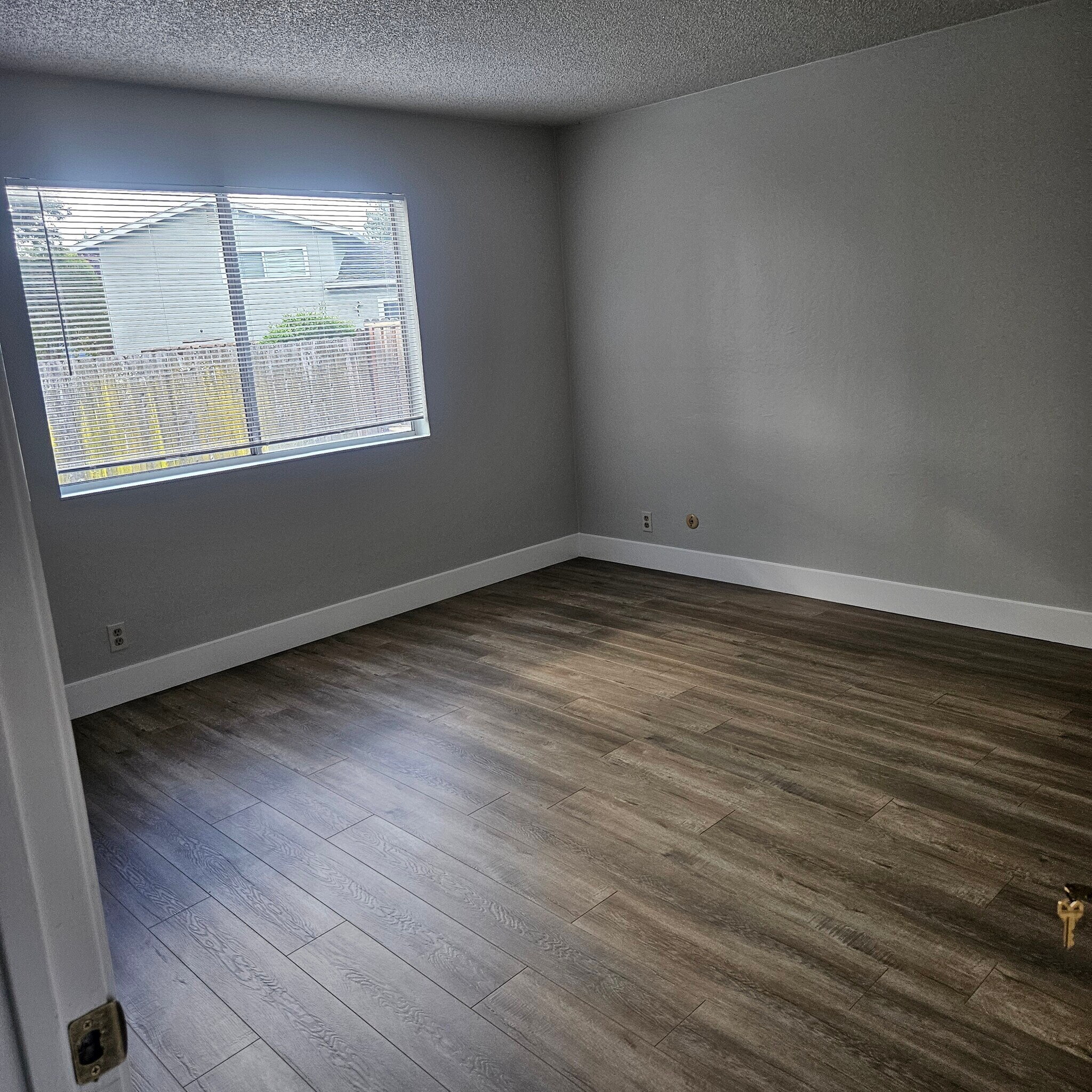 Building Photo - 2838 Saint Denis Dr