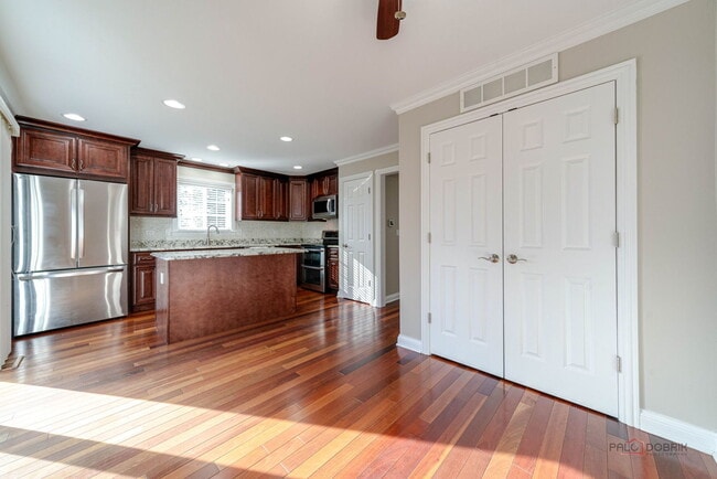 Building Photo - 18599 W Sterling Ct