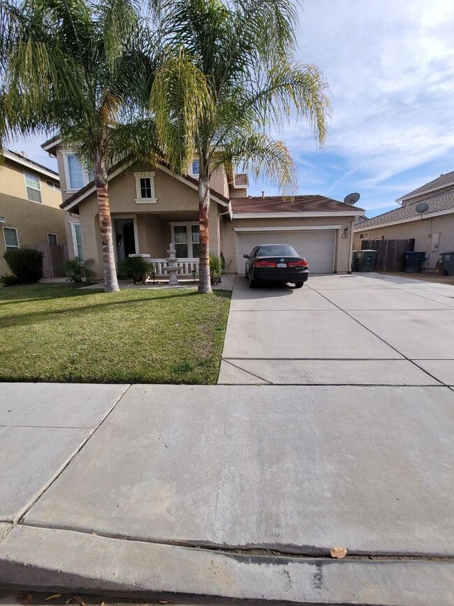 Building Photo - Summer Special $200 OFF!!!! 1st Month Rent!!!