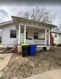 Building Photo - RENT TO OWN / ALQUILER CON OPCIÓN A COMPRA / HANDYMAN SPECIAL / ESPECIAL PARA MANITAS