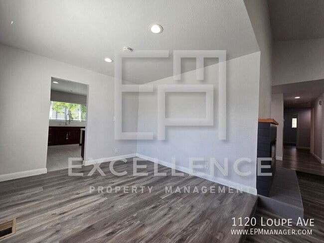 Building Photo - 1120 Loupe Ave