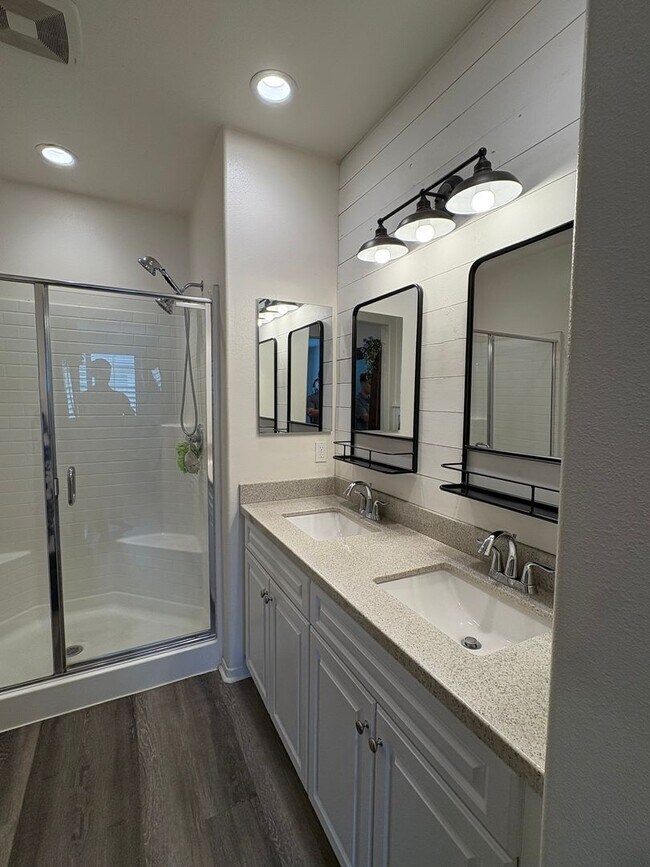 Building Photo - 3160 E Yountville Dr