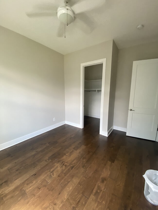 Bedroom 2 - closet - 532 Vernon Cir