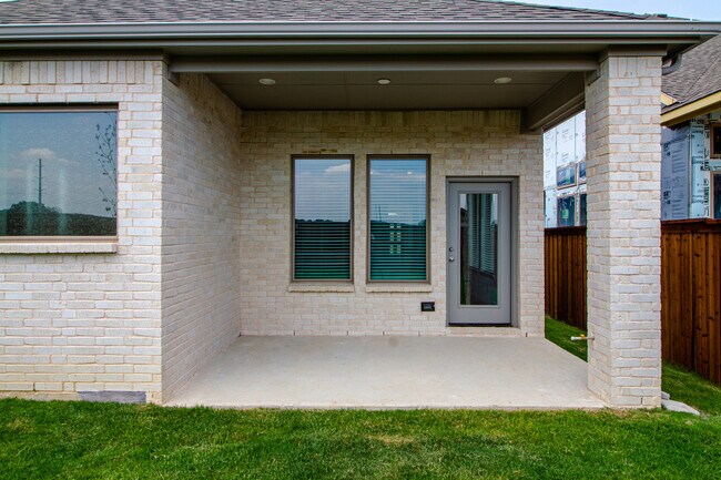 Building Photo - 9024 Winding Crk Dr