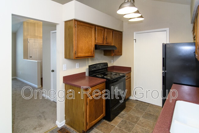 Building Photo - 2404 Glenmore Ct