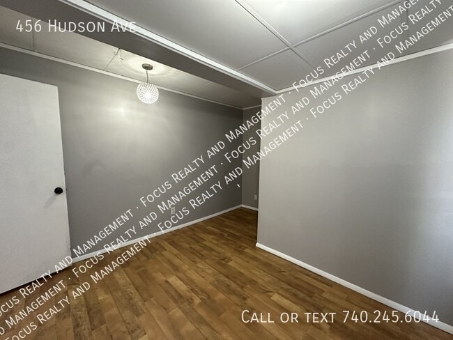Building Photo - 456 Hudson Ave