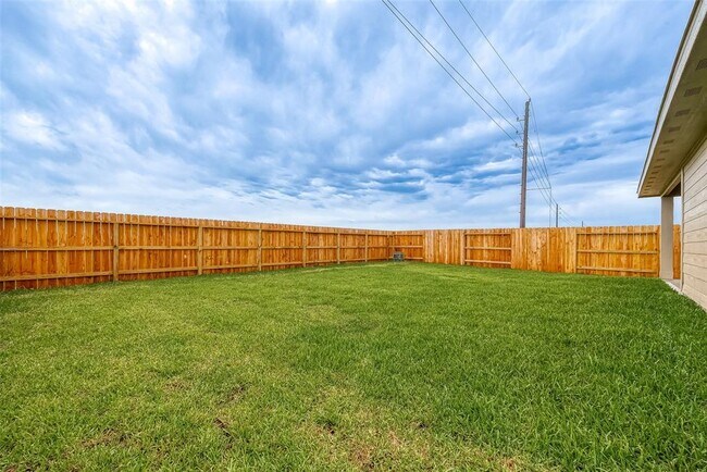 Building Photo - 3106 Elm Br Dr