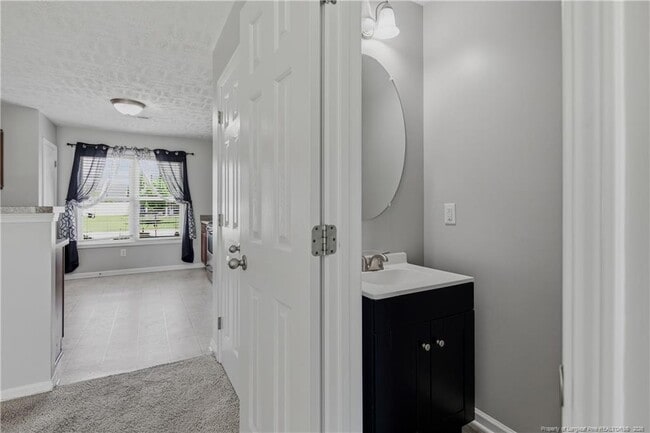 Building Photo - 142 Collinwood Dr