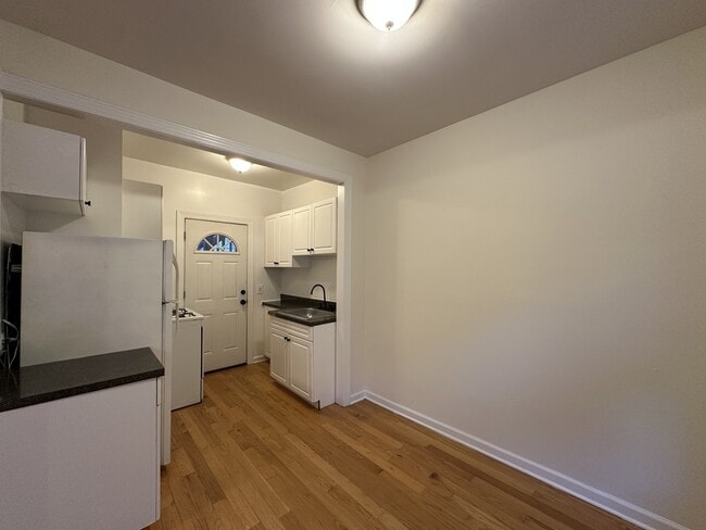 Building Photo - 3828.5 N Fremont St