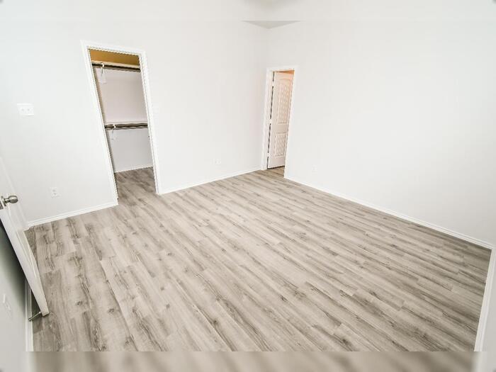 Building Photo - 2335 Applewhite Mdw